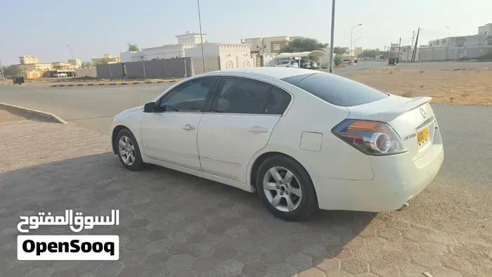Nissan Altima 2009 photo 2