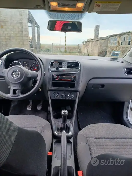 Volkswagen Polo 2009 photo 3