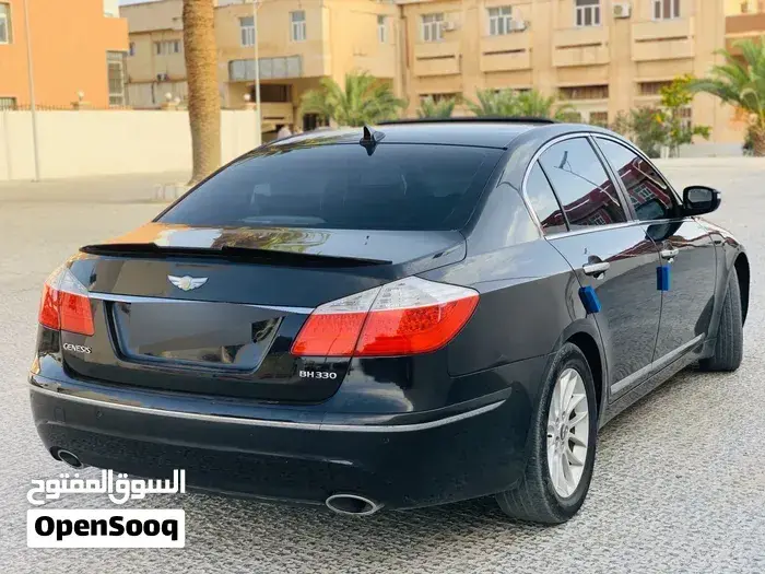 Genesis G80 2010 photo 3
