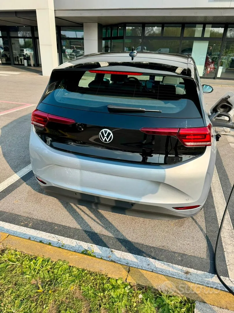 Volkswagen Id.3 2021 photo 5