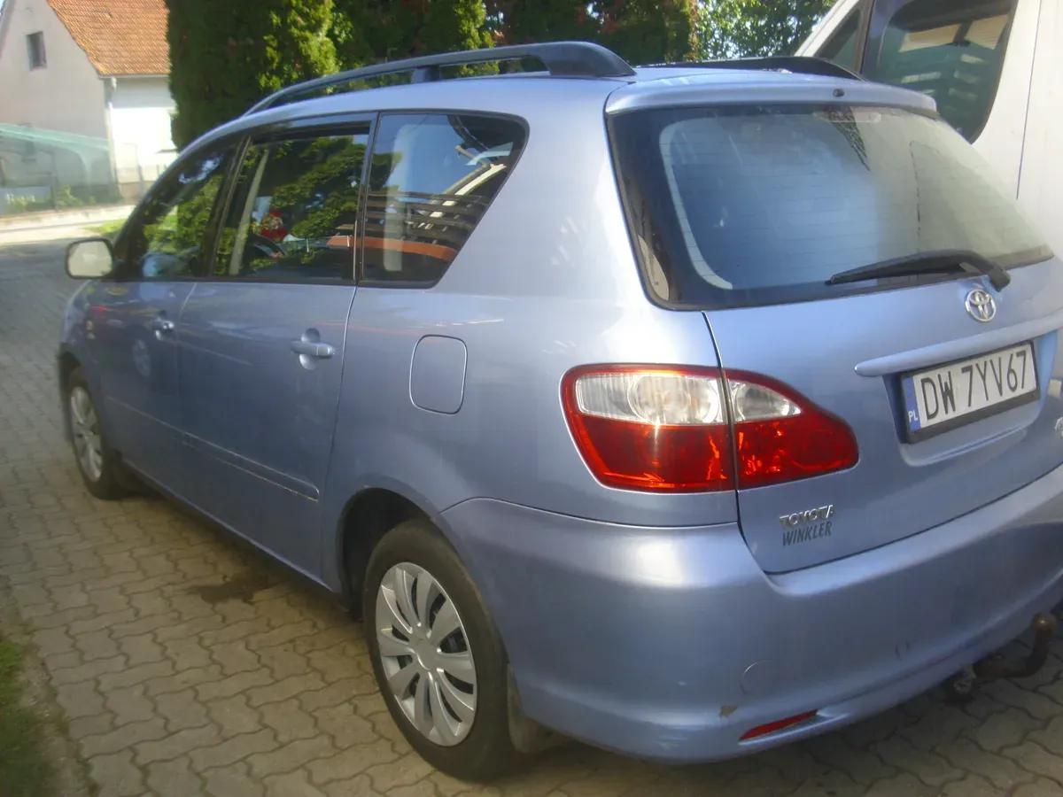 Toyota Avensis 2005 photo 3