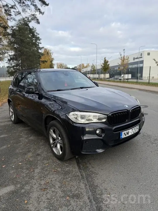 BMW X5 2014 photo 2