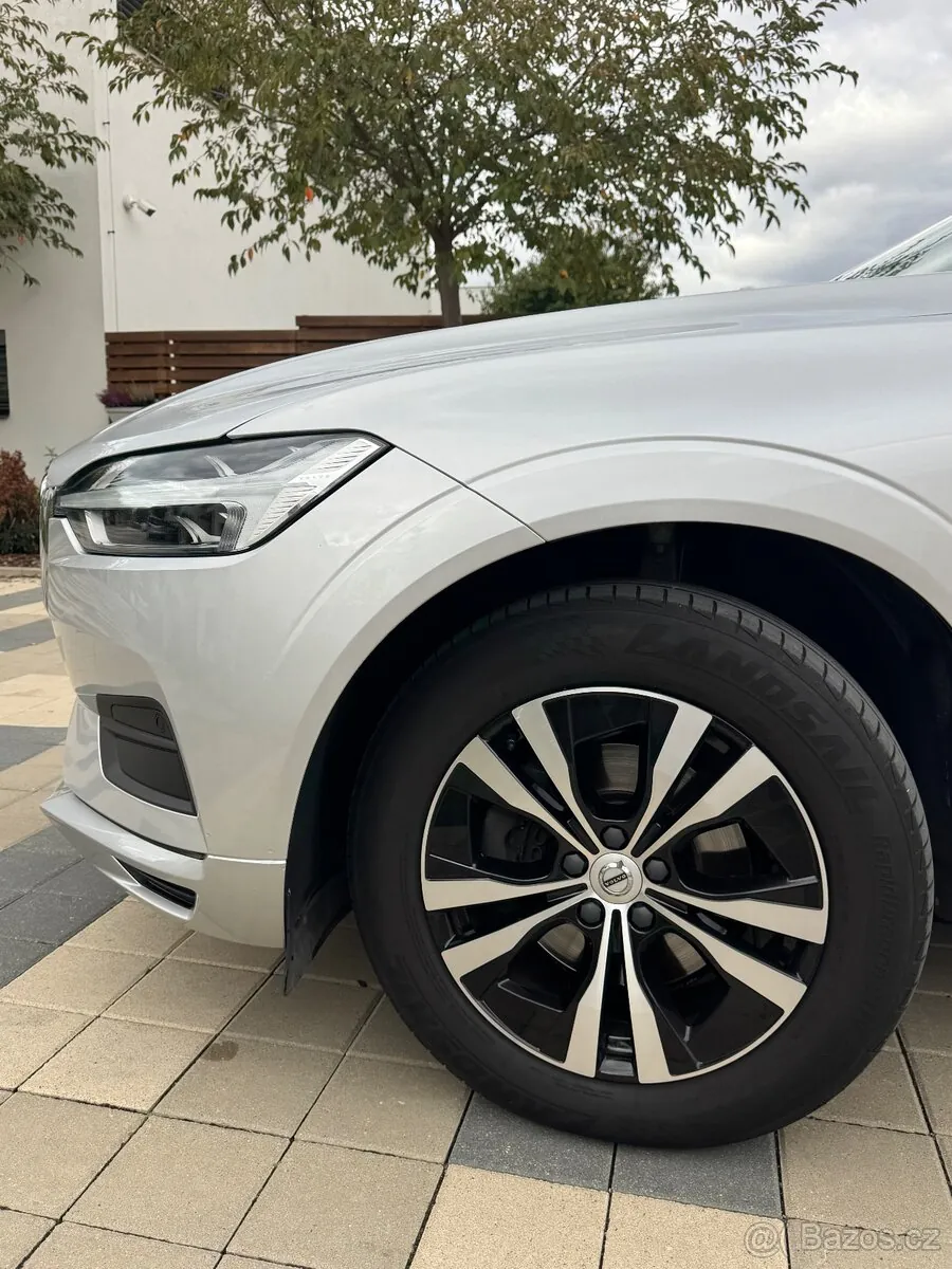 Volvo Xc60 2020 photo 2