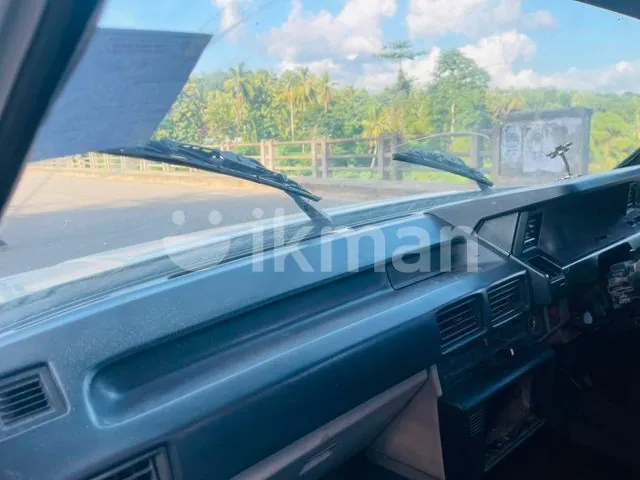 Toyota Corolla 1986 photo 4