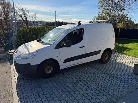 Peugeot Partner 2011 photo 2