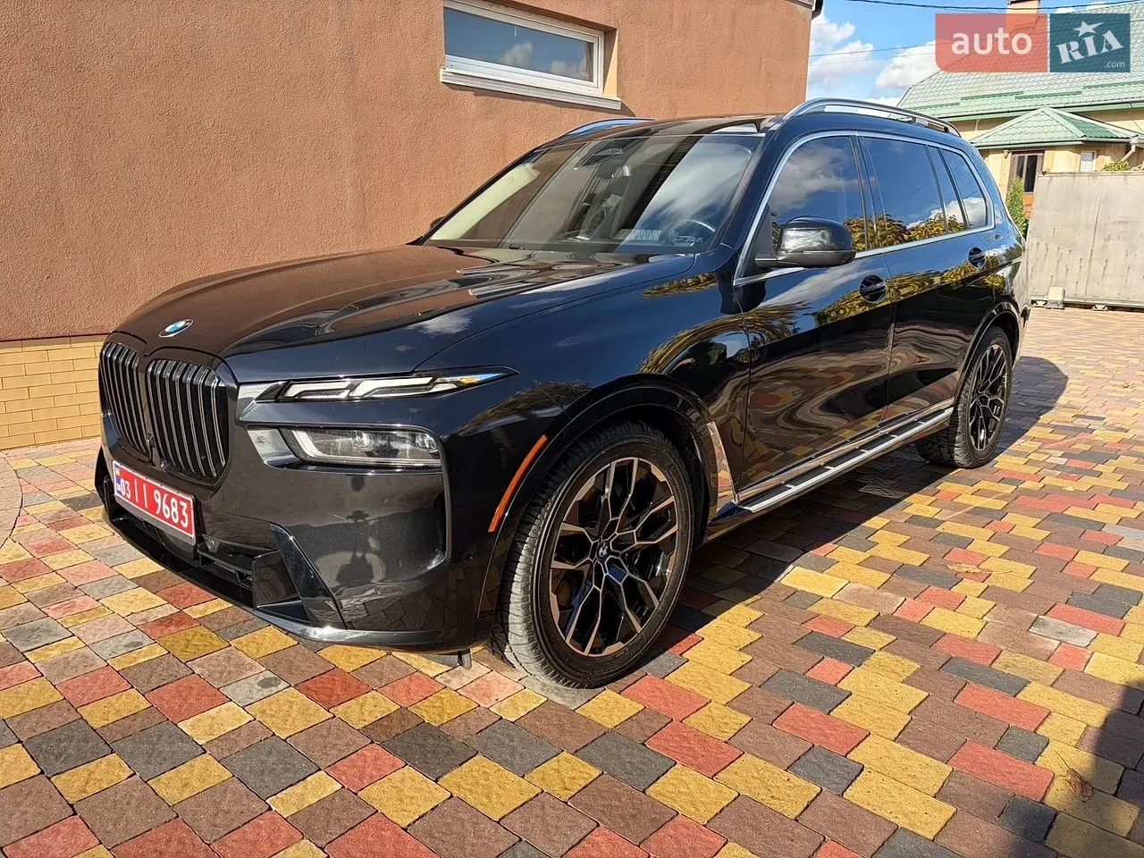 BMW X7 2023 photo 2