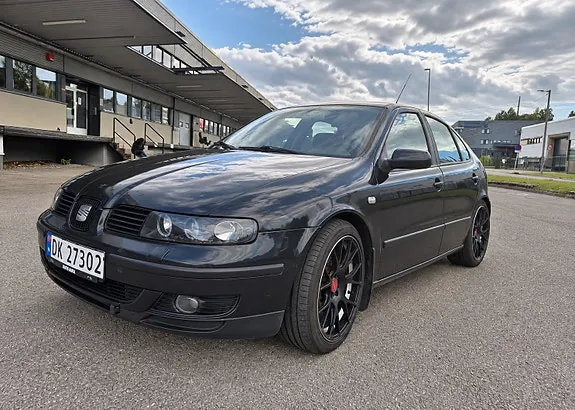 Seat Leon 2001 photo 2
