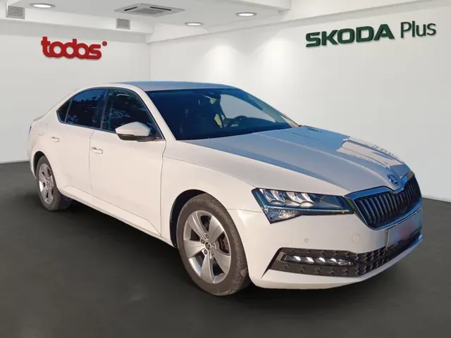 Skoda Superb 2020 photo 2