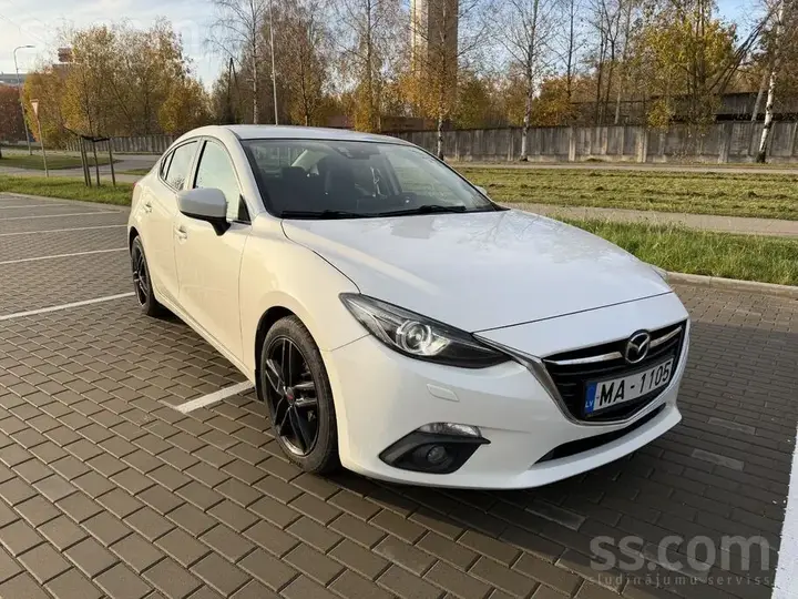 Mazda Mazda3 2015 photo 2