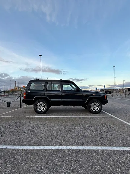 Jeep Cherokee 1997 photo 3