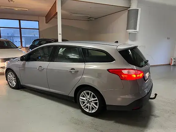 Ford Focus 2012 photo 5