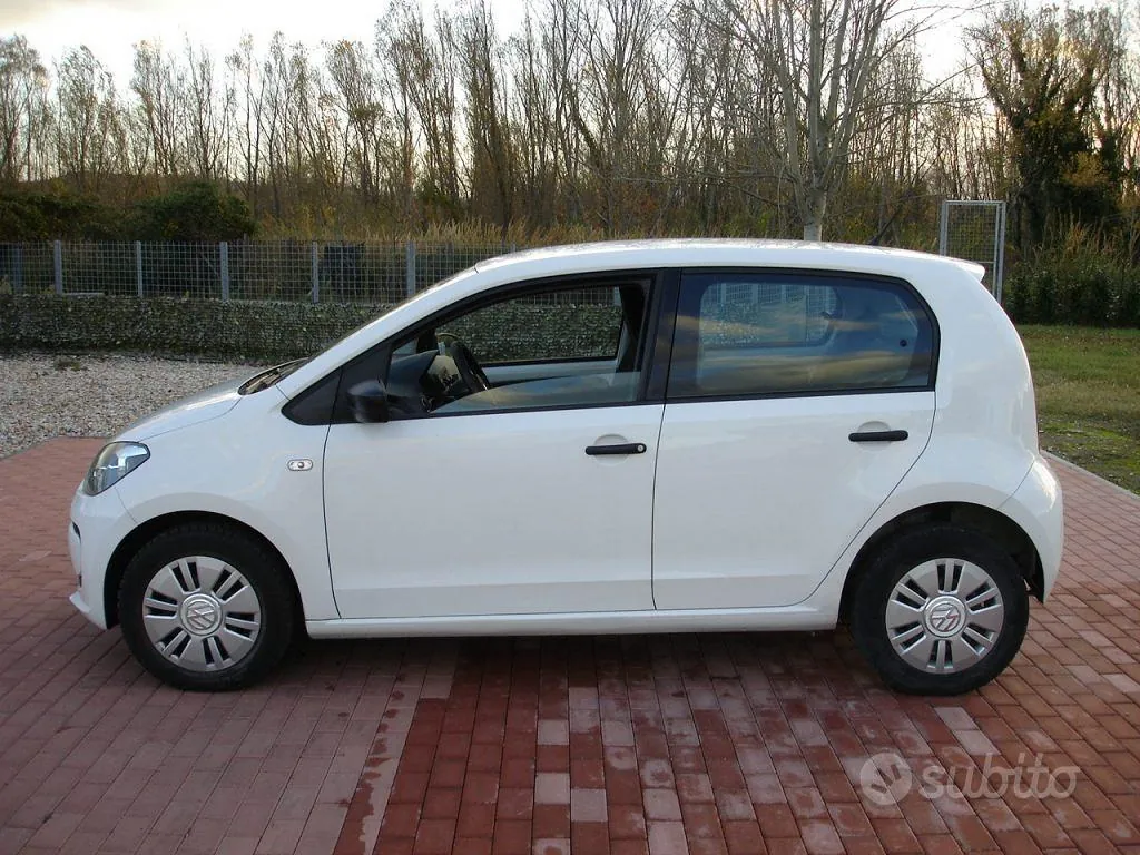 Volkswagen Up 2013 photo 3