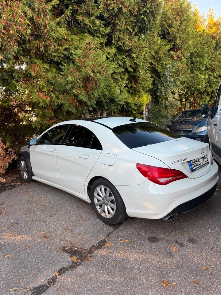 Mercedes-Benz Cla 200