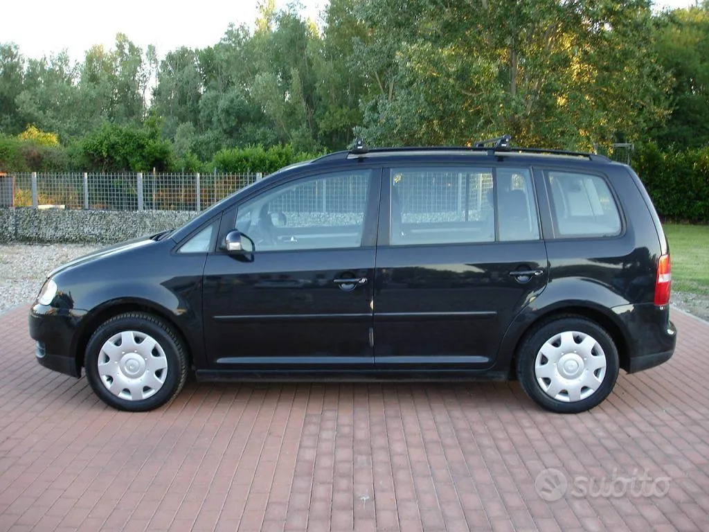 Volkswagen Touran 2005 photo 4