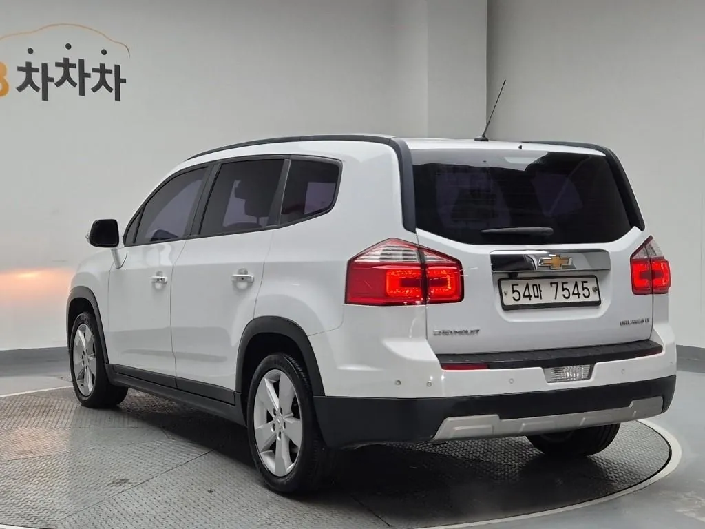 Chevrolet Orlando 2017 photo 2