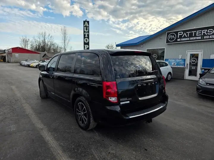 Dodge Grand Caravan 2019 photo 3