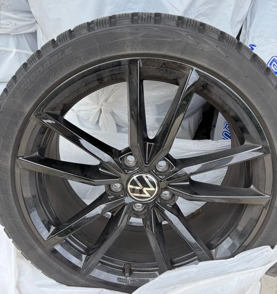 Volkswagen Golf R