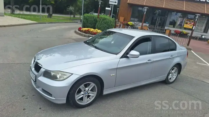BMW 320D 2006 photo 2