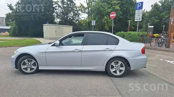 BMW 320D 2006 photo 4