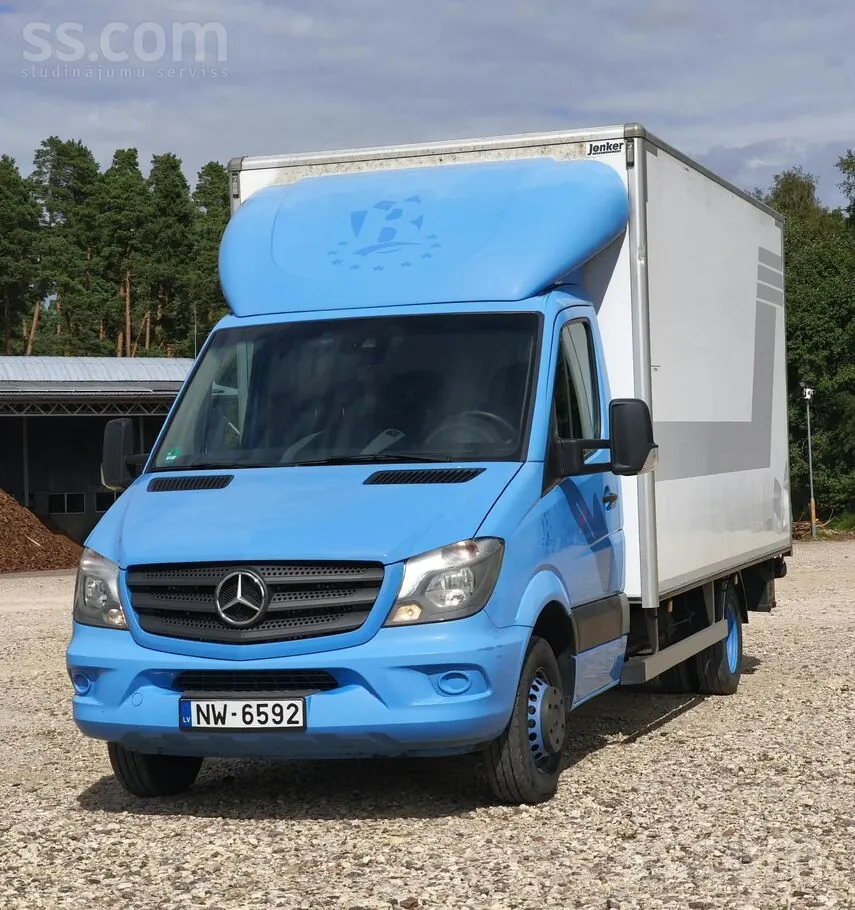 Mercedes-Benz Sprinter
