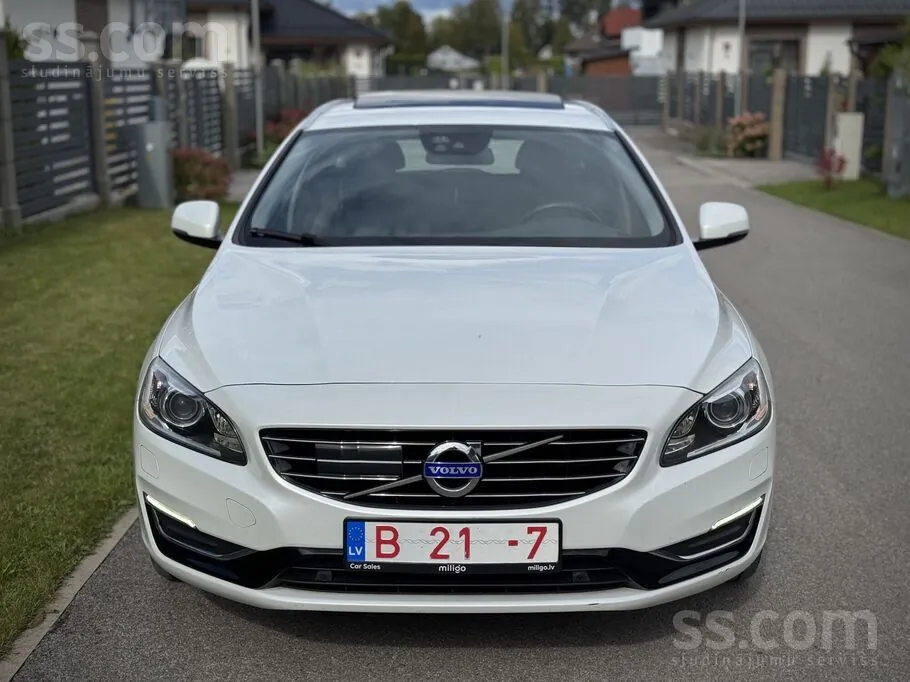 Volvo V60 2014 photo 4