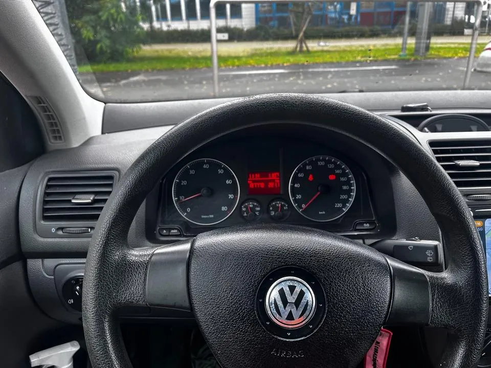 Volkswagen Golf V