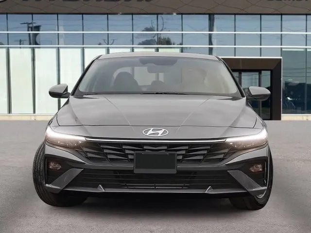 Hyundai Elantra 2026 photo 2