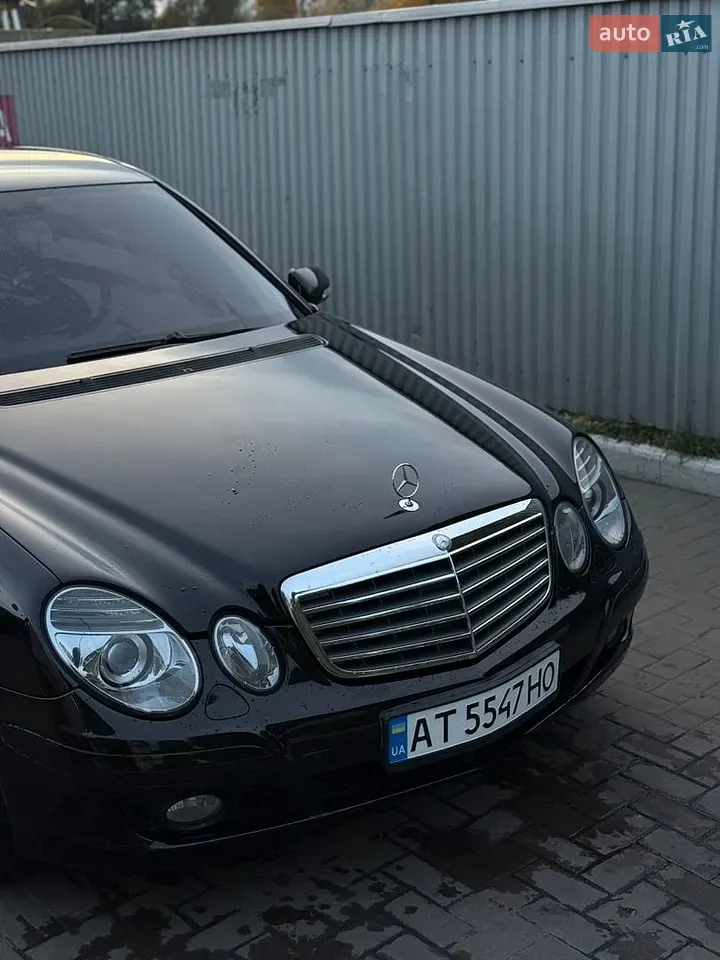 Mercedes-Benz E-Class 2006 photo 2