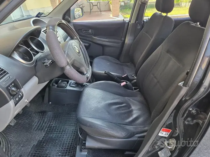 Suzuki Ignis 2006 photo 5