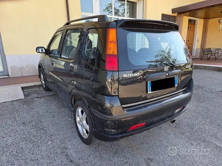 Suzuki Ignis 2006 photo 3