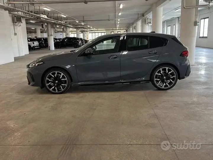 BMW 1 Series 2026 photo 2