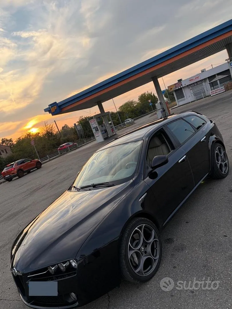Alfa Romeo 159