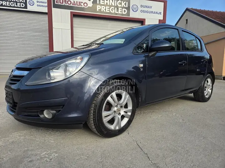 Opel Corsa D 2010 photo 2