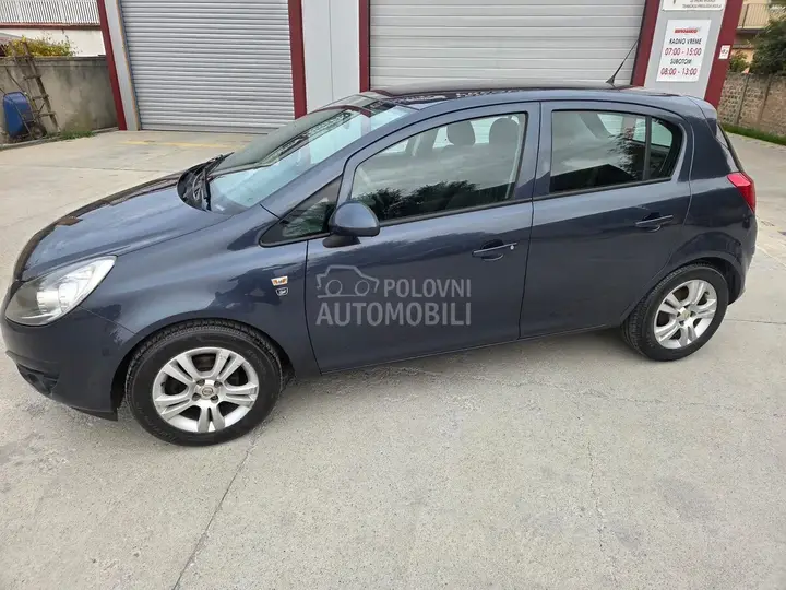 Opel Corsa D 2010 photo 4