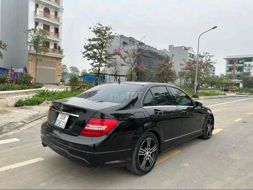 Mercedes-Benz C200 2013 photo 5