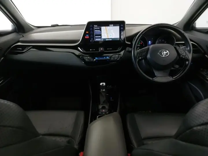 Toyota C-Hr 2021 photo 3