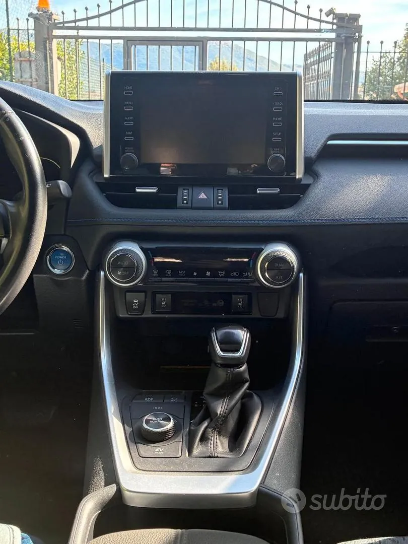 Toyota Rav4 2019 photo 5