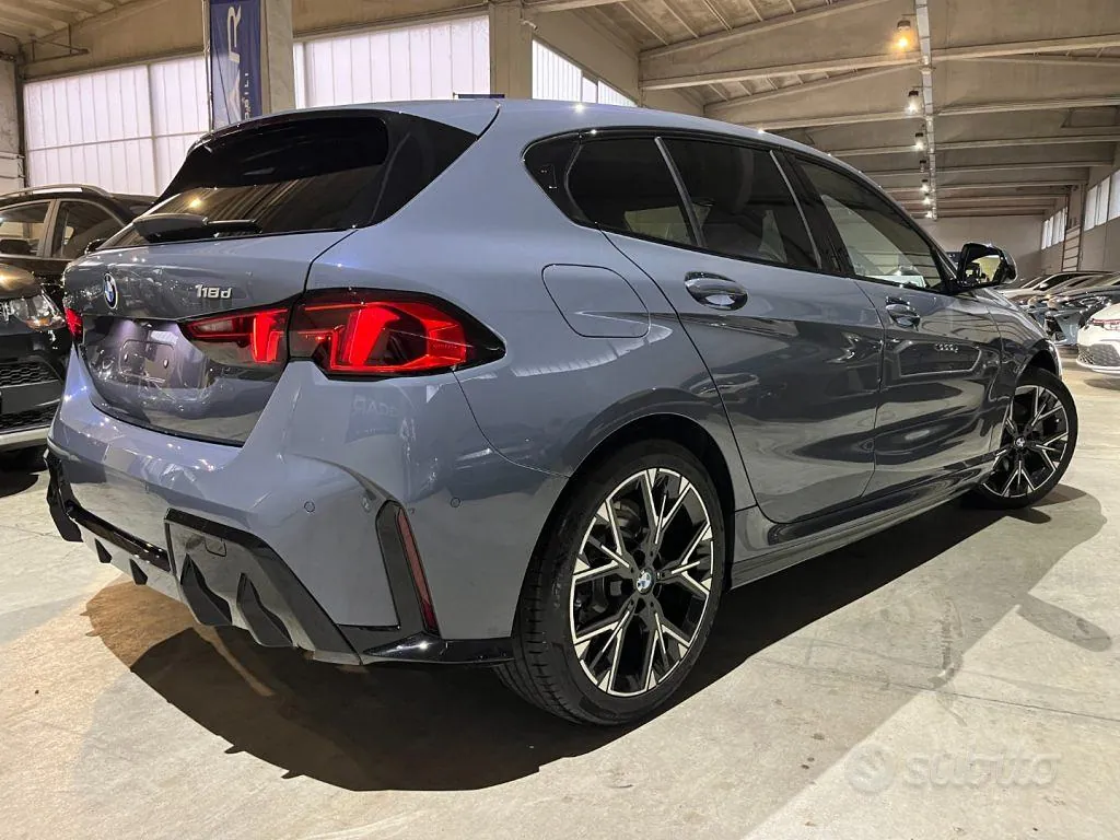 BMW 118D 2026 photo 4