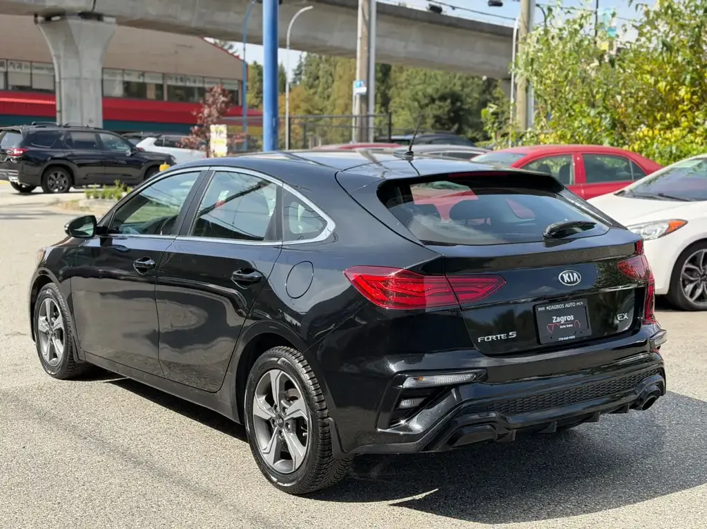Kia Forte 2021 photo 4