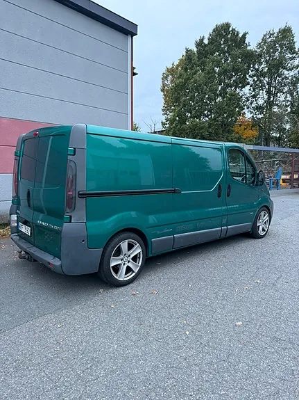 Opel Vivaro 2005 photo 2