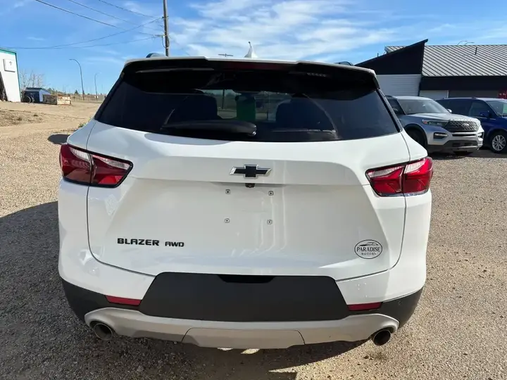 Chevrolet Blazer 2022 photo 4