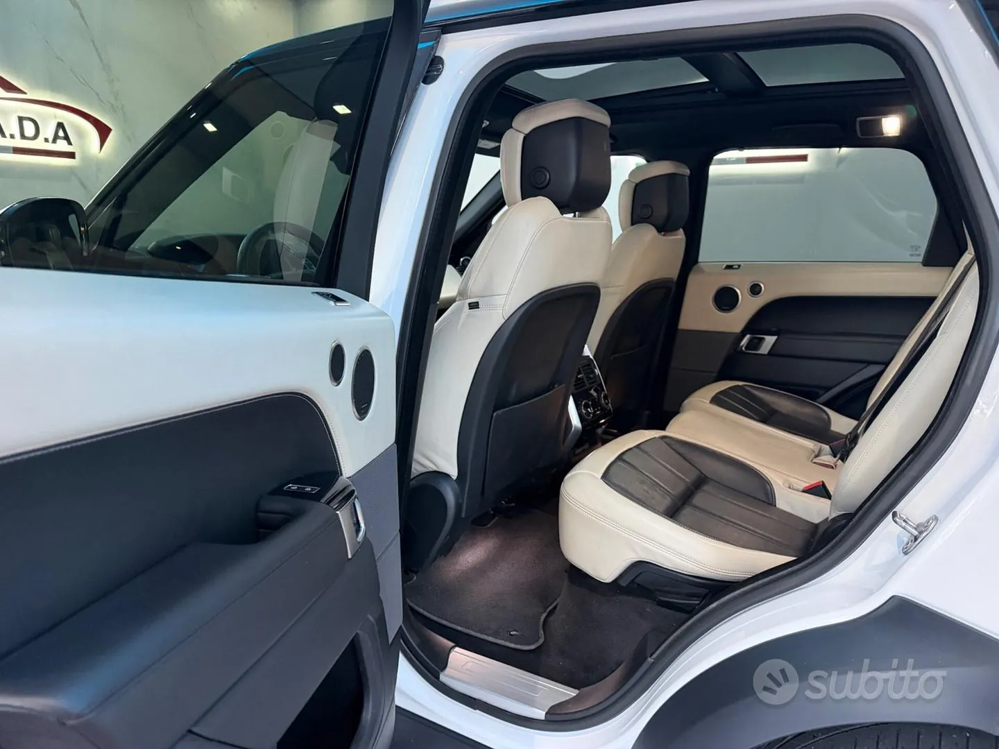 Land Rover Range Rover Sport 2022 photo 3