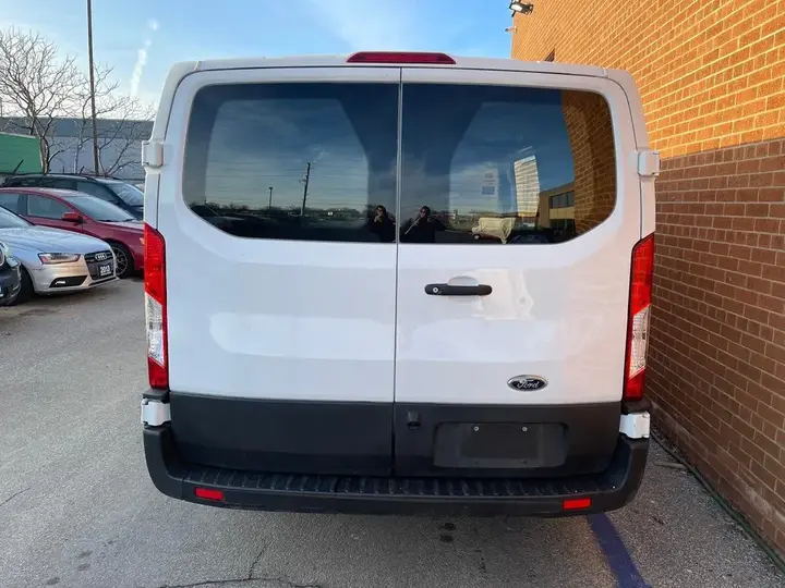 Ford Transit 2021 photo 5