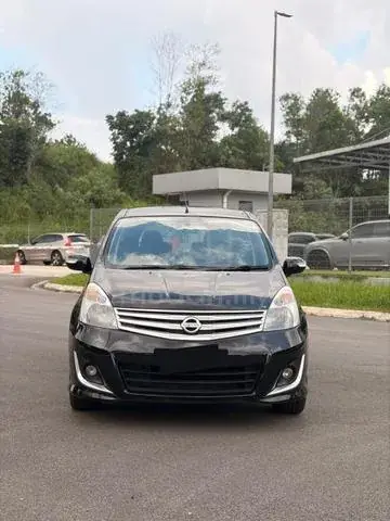 Nissan Grand Livina