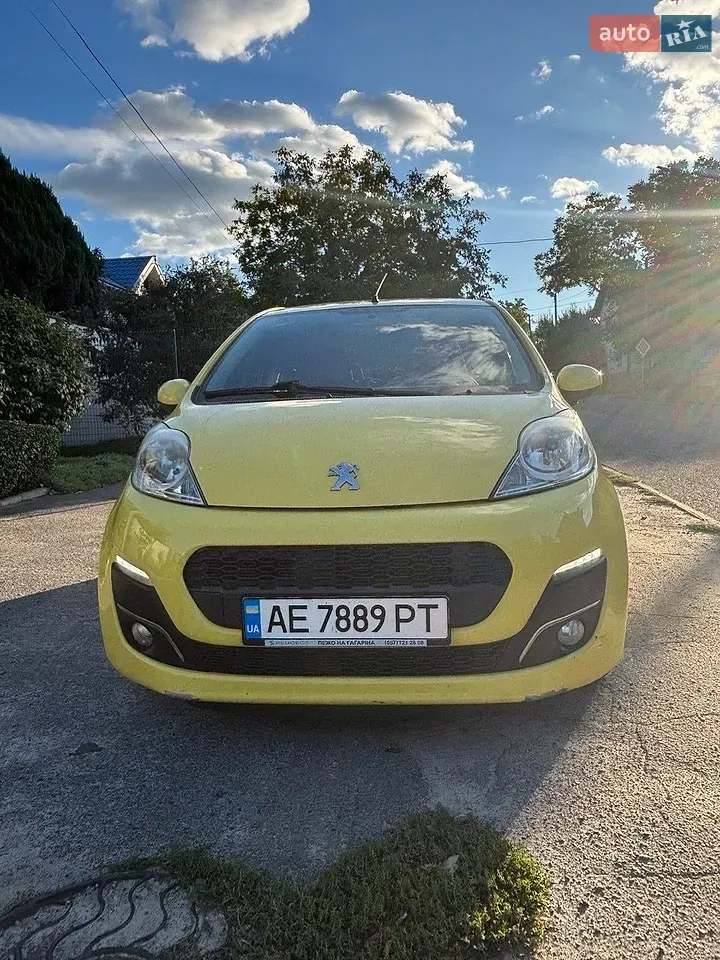 Peugeot 107 2012 photo 2
