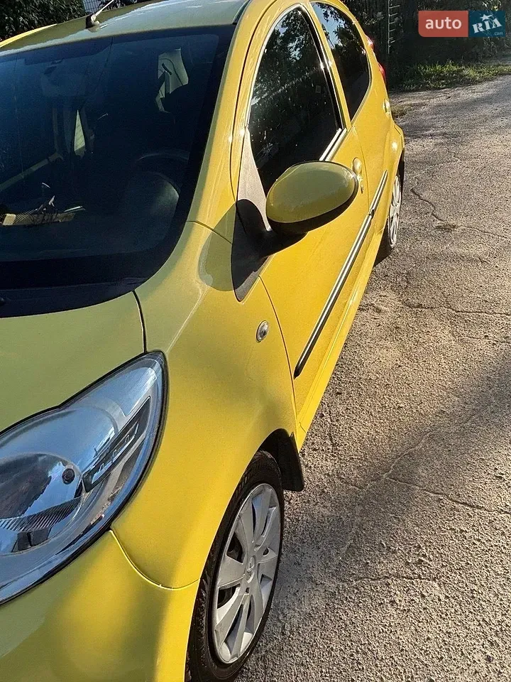Peugeot 107 2012 photo 4