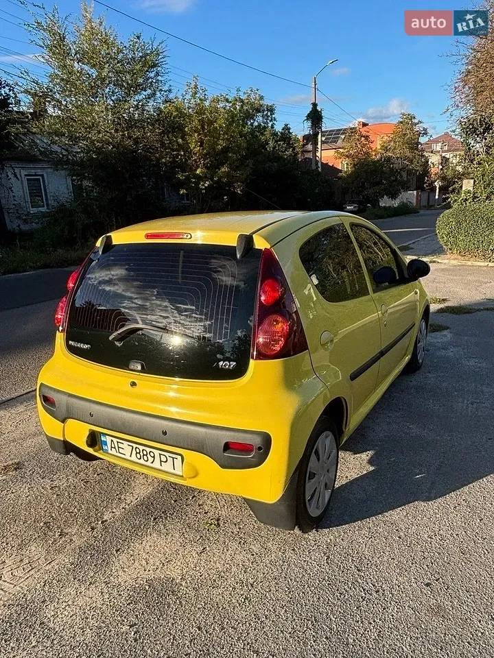 Peugeot 107 2012 photo 5
