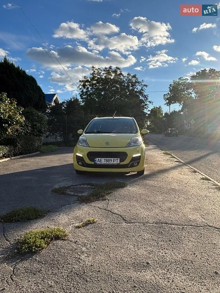 Peugeot 107 2012 photo 3