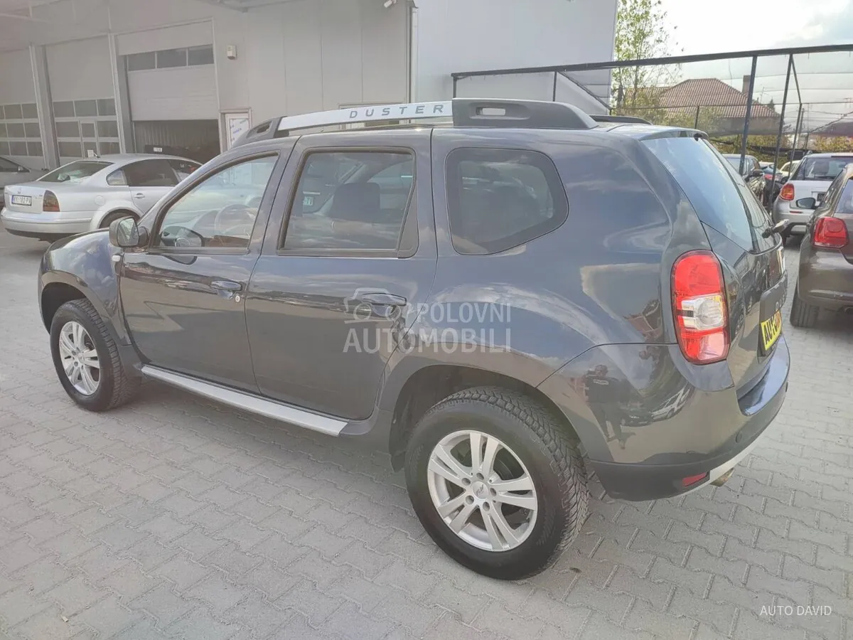 Dacia Duster 2014 photo 4