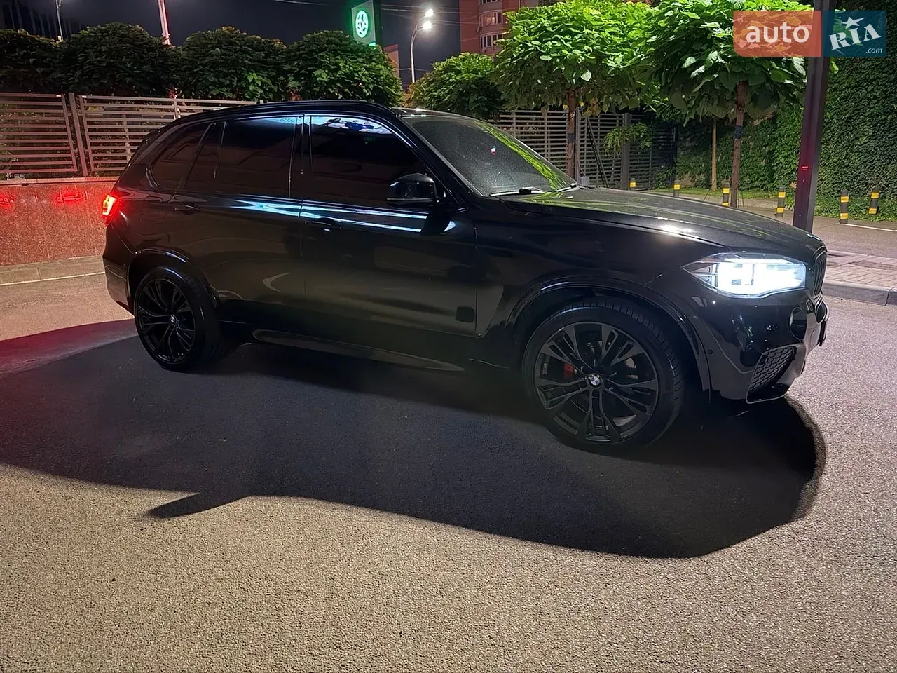 BMW X5 2018 photo 2